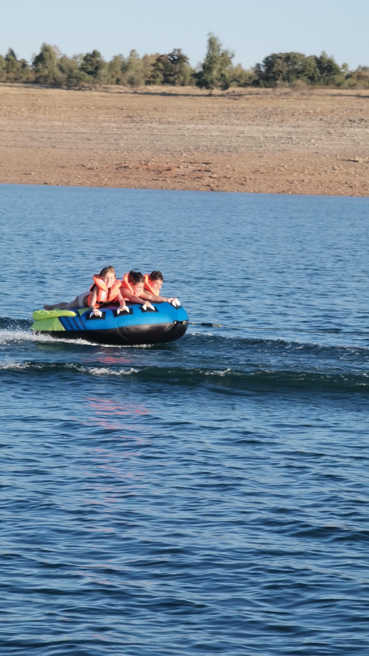 Imagen de Asientos arrastrables en el agua