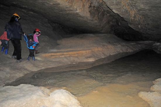 Imagen de Visita a la Cueva de Seso