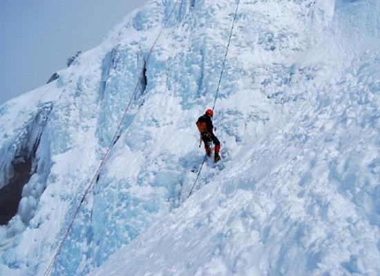 Imagen de ICE CLIMBING CLINICS  Escalada en hielo