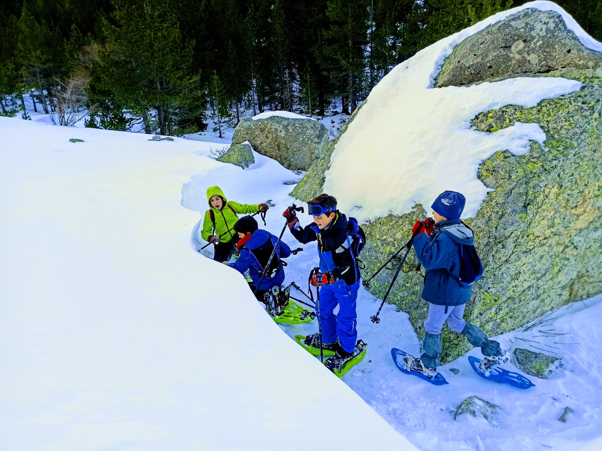 Imagen de Excursión con raquetas de nieve por Ordesa