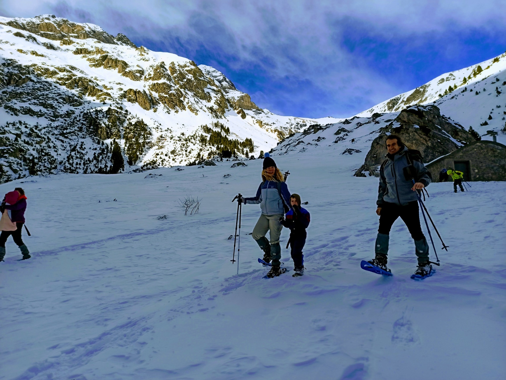 Imagen de Excursión con raquetas de nieve por Ordesa