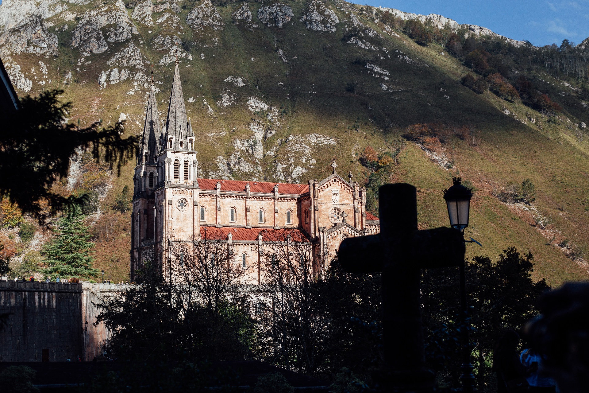Imagen de Excursión a Covadonga, Lagos  y Lastres desde Gijón