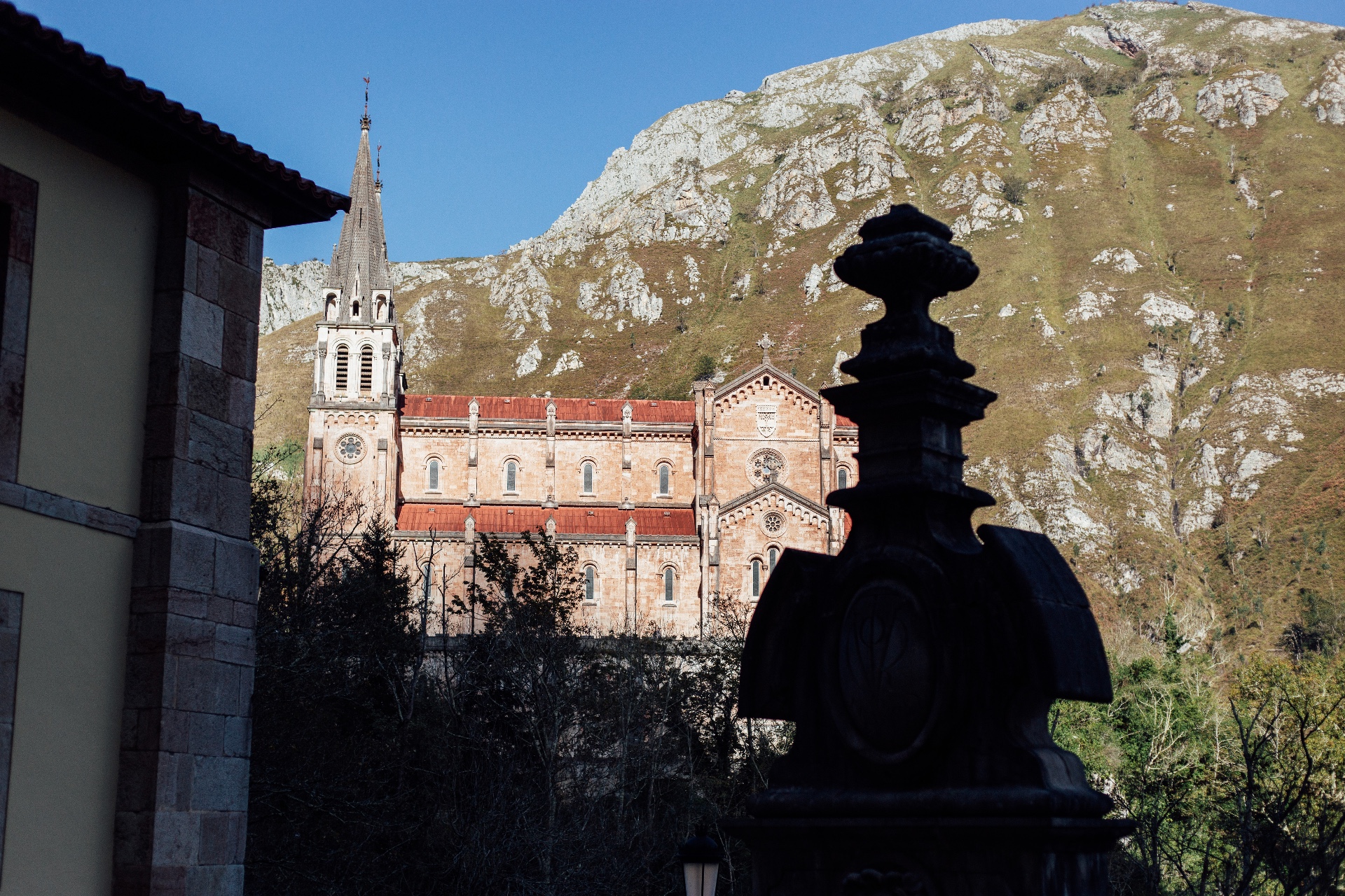 Imagen de Excursión a Covadonga, Lagos  y Lastres desde Gijón