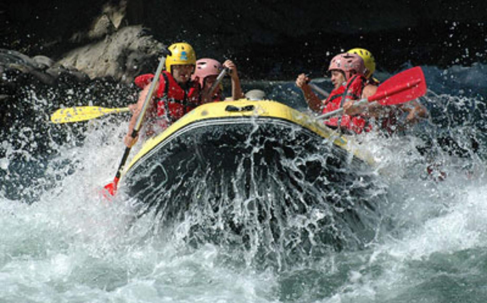 Imagen de Rafting Río Ara, 100% Alpino en el Valle de Ordesa