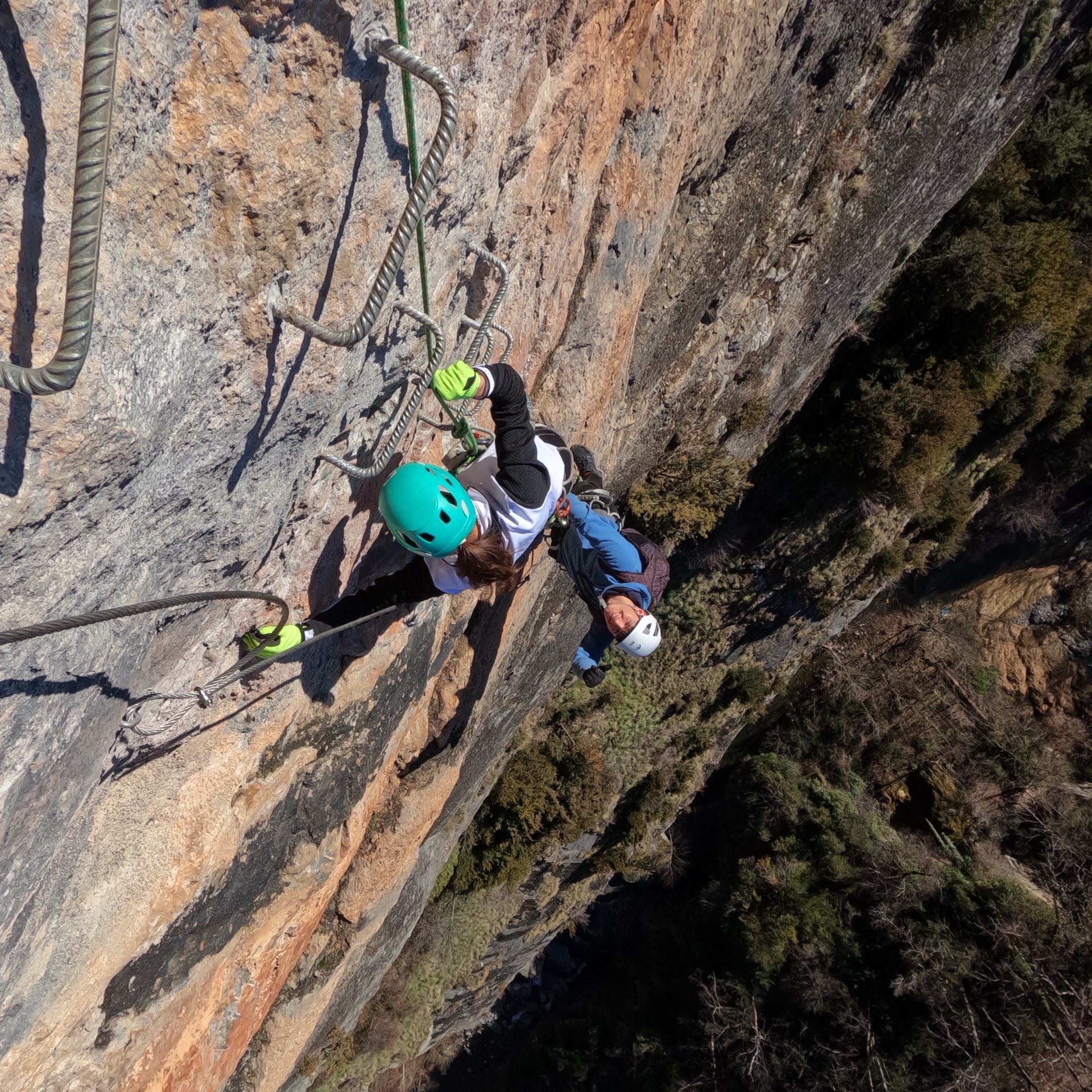 Imagen de V&iacute;a Ferrata del Escuacho en Escarrilla, Valle de Tena