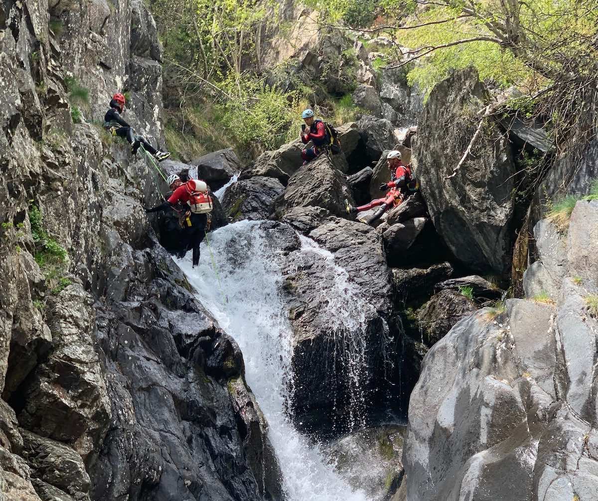 Imagen de Curso Iniciaci&oacute;n Barranquismo