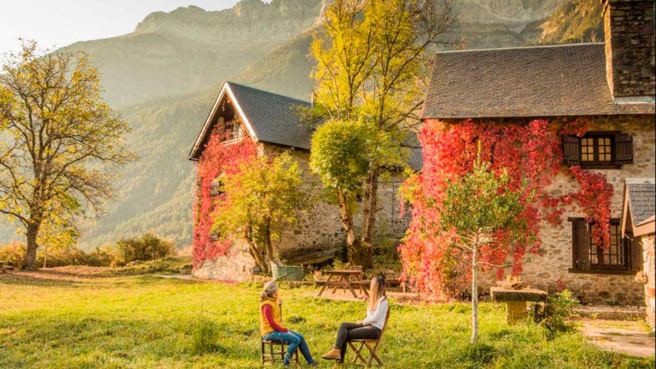 Imagen de Yoga en el Valle de Pineta, Casas de Zapatierno