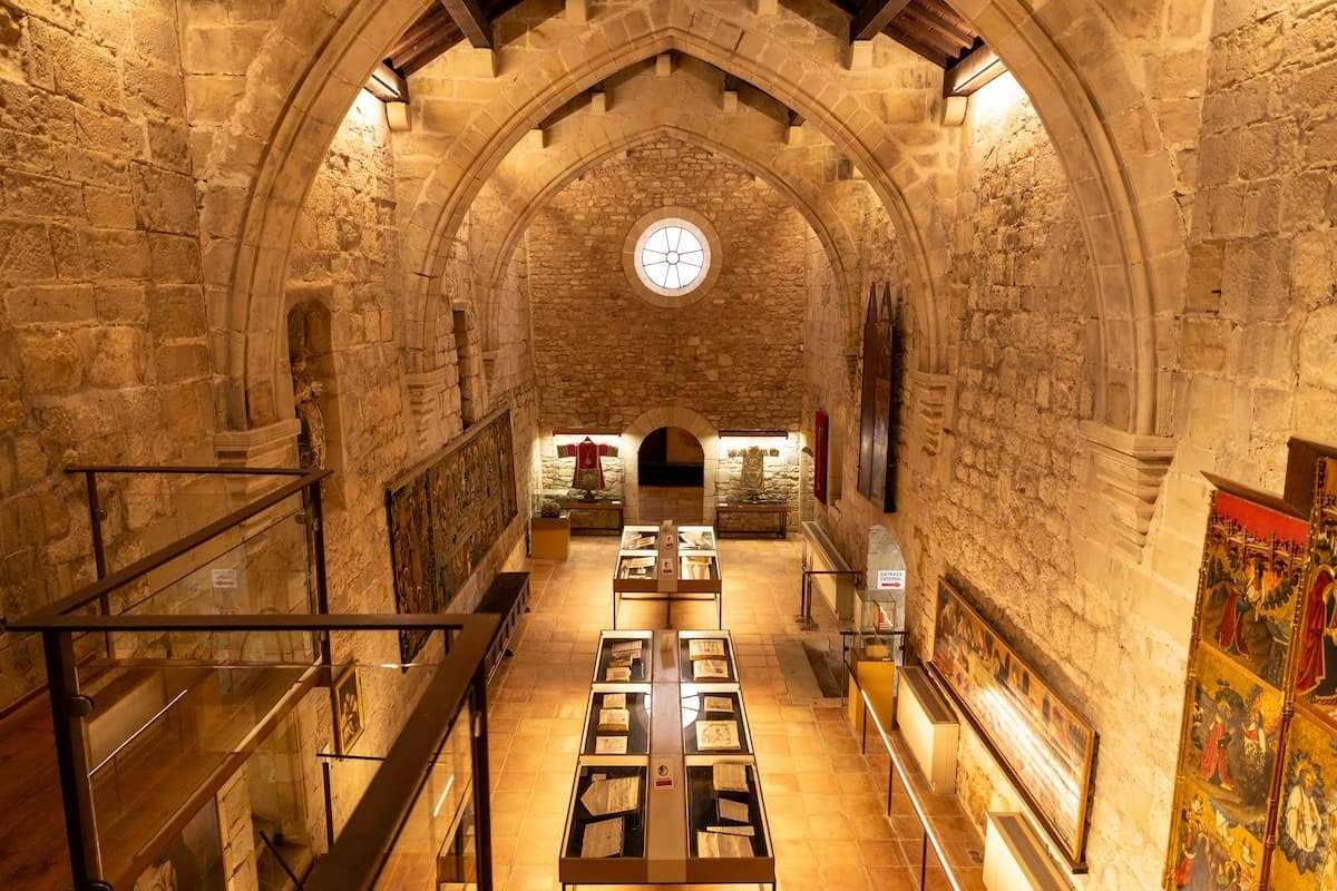 Visita lliure a la Catedral de Tortosa i a l'exposició permanent.