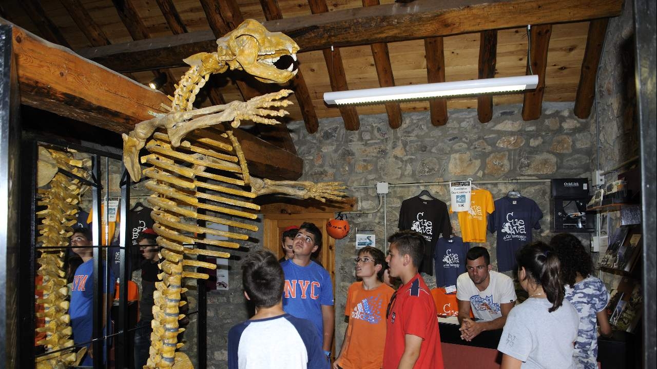 Museo del oso cavernario de Tella
