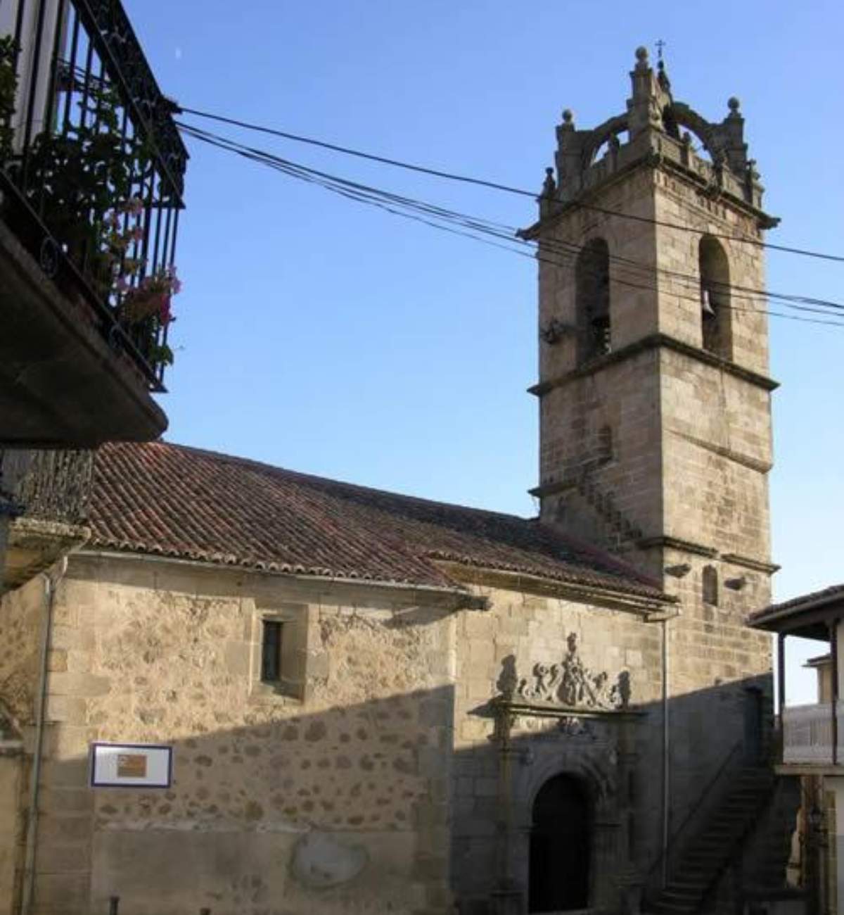 Ba&ntilde;os de Montemayor