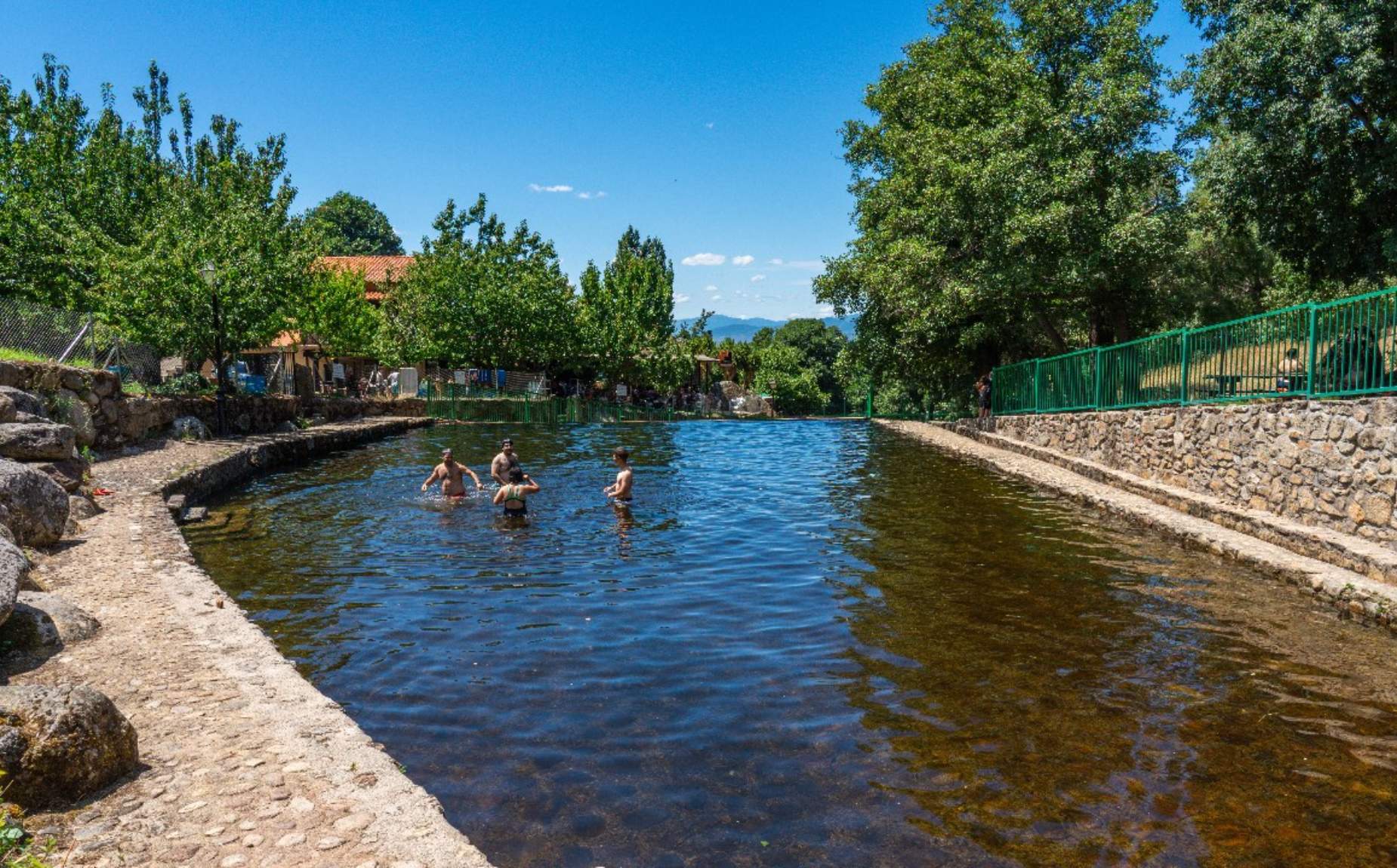 Piscina natural de Segura de Toro