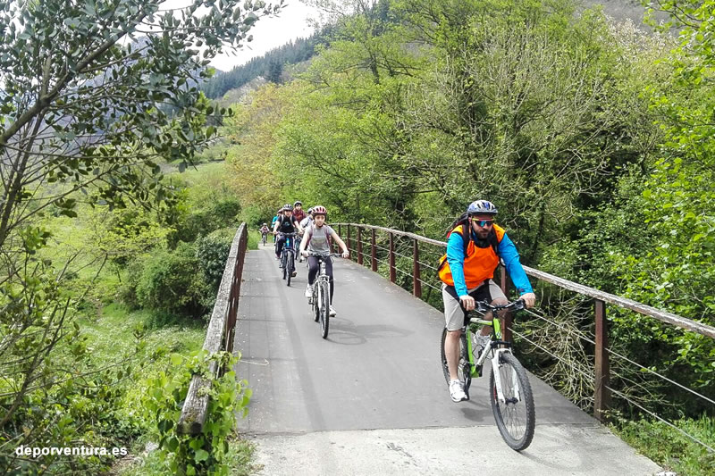  Bicis en la senda del Oso