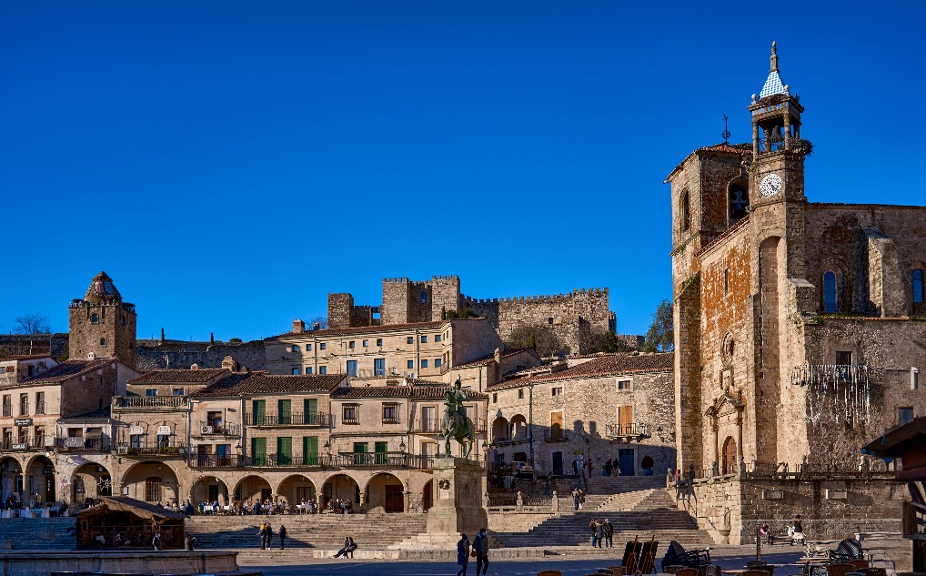 View of the main square of Trujillo at sunset.